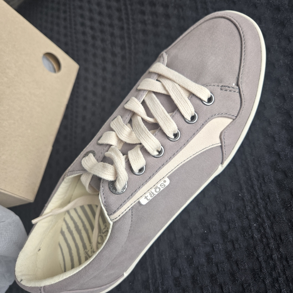 Taos Footwear Gray and White Sneakers Classic Canvas